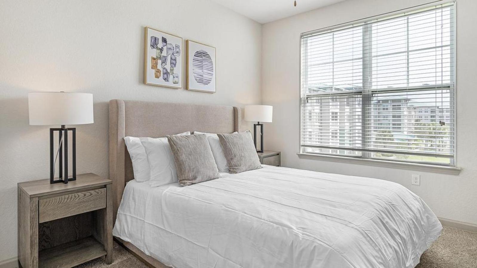 Landing At Center 301 - 2 Bedrooms In Belton Exterior foto